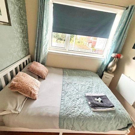 Doncaster - Boswell - Large Balcony Apartment - 2 Double Beds - 2 Bedrooms - Close To Town & Racecourse - Off Street Parking 2 Cars - Fast Wifi Bagian luar foto